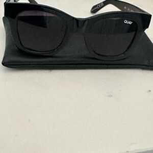 Quay Australia Dark Tinted Sunglasses - Never Worn